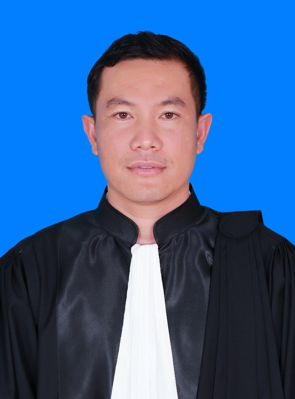 មេធាវី ចិន មុំ